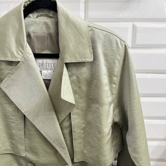 Vintage Petite Sophisticate Women’s Mint Green Capelet Midlength Trench Coat - Picture 4 of 8